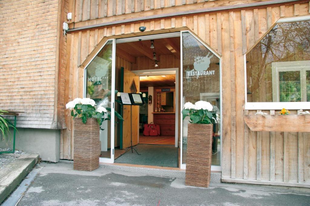 Hotel Gasthaus Schaefle Bürserberg Exteriör bild